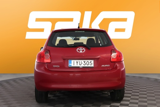 Toyota Auris vaihtoauto