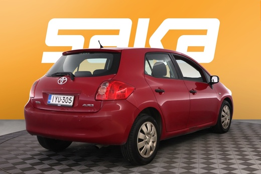 Toyota Auris vaihtoauto