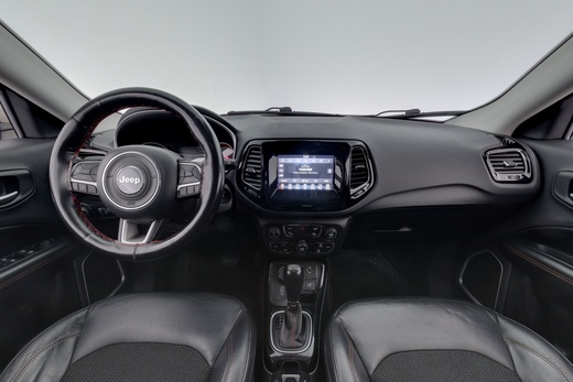 Jeep Compass vaihtoauto