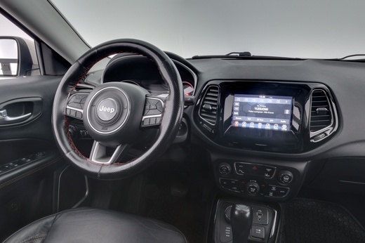 Jeep Compass vaihtoauto