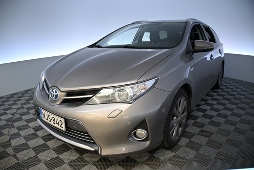 Toyota Auris vaihtoauto