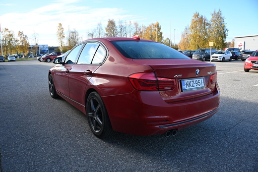 BMW 320 vaihtoauto