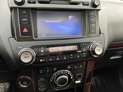 Toyota Land Cruiser vaihtoauto