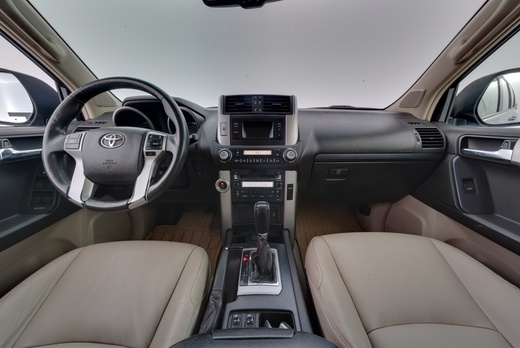 Toyota Land Cruiser vaihtoauto