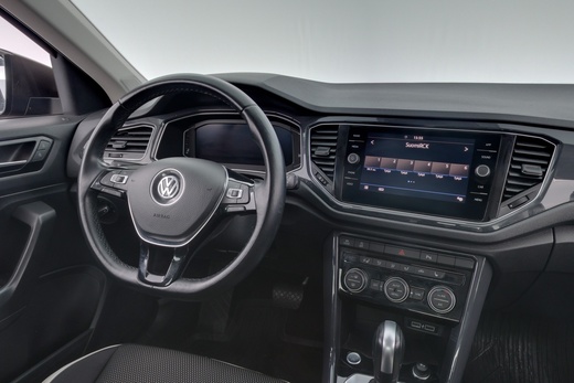 Volkswagen T-Roc vaihtoauto