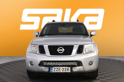 Nissan Pathfinder vaihtoauto