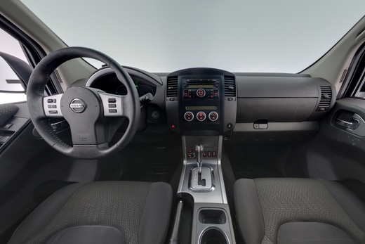 Nissan Pathfinder vaihtoauto
