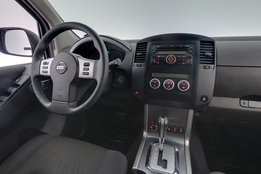 Nissan Pathfinder vaihtoauto