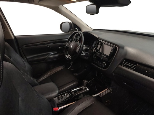 Mitsubishi Outlander vaihtoauto