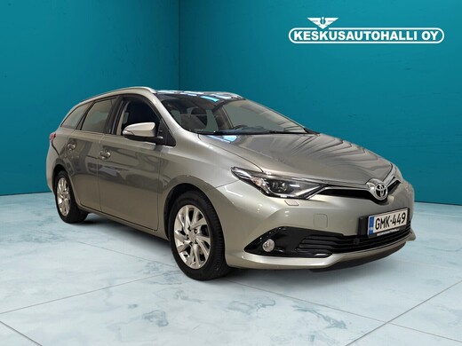 Toyota Auris vaihtoauto