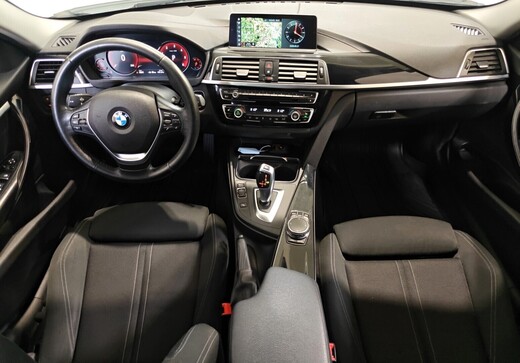 BMW 320 vaihtoauto