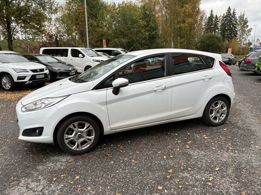 Ford Fiesta vaihtoauto