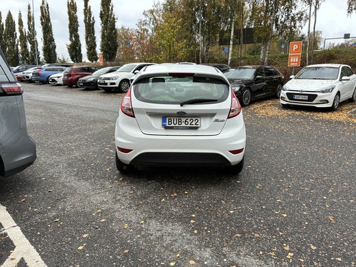 Ford Fiesta vaihtoauto