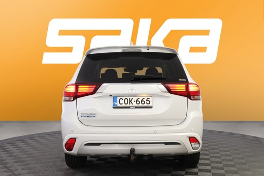 Mitsubishi Outlander PHEV vaihtoauto