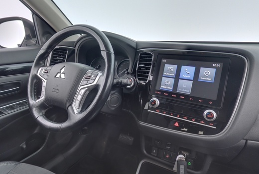 Mitsubishi Outlander PHEV vaihtoauto