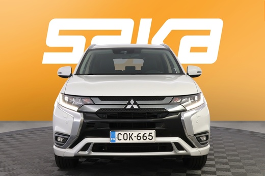 Mitsubishi Outlander PHEV vaihtoauto