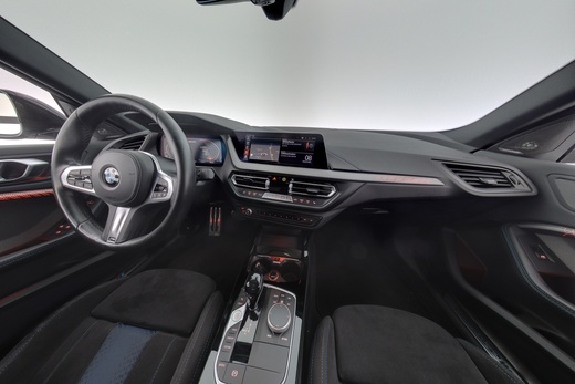 BMW M235i vaihtoauto