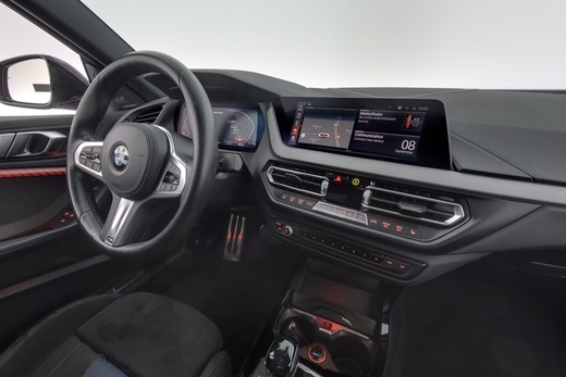 BMW M235i vaihtoauto