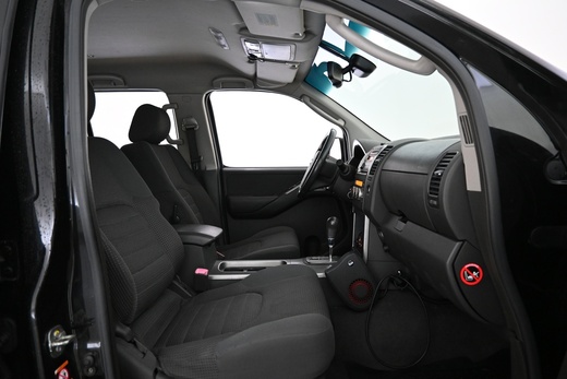 Nissan Pathfinder vaihtoauto