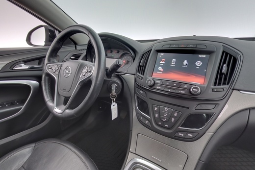 Opel Insignia vaihtoauto