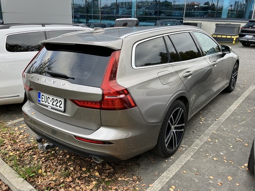 Volvo V60 vaihtoauto
