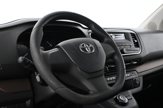 Toyota Proace Verso vaihtoauto