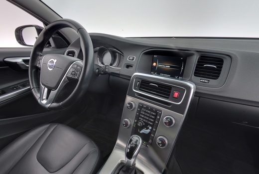 Volvo V60 Cross Country vaihtoauto