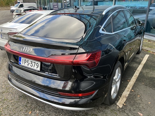 Audi e-tron vaihtoauto