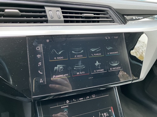 Audi e-tron vaihtoauto