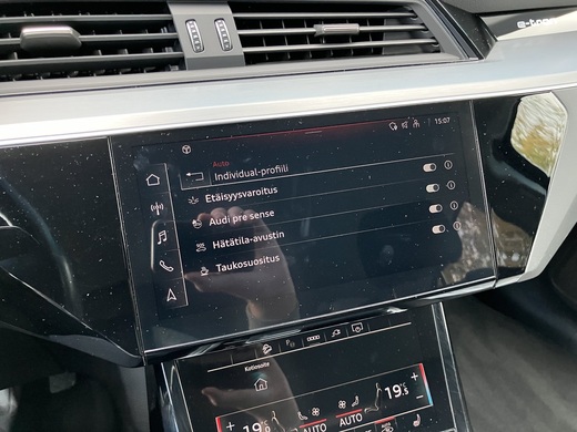 Audi e-tron vaihtoauto
