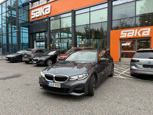 BMW 330 vaihtoauto