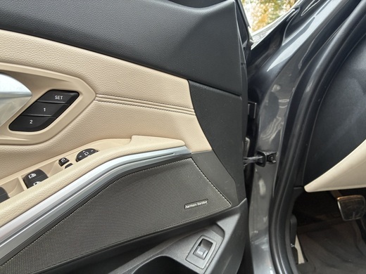 BMW 330 vaihtoauto