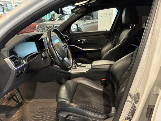 BMW 330 vaihtoauto