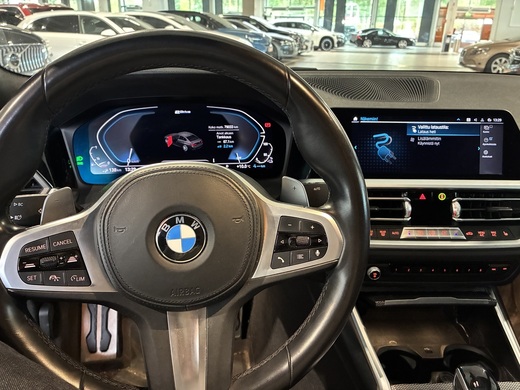 BMW 330 vaihtoauto