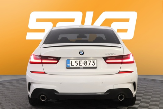 BMW 330 vaihtoauto