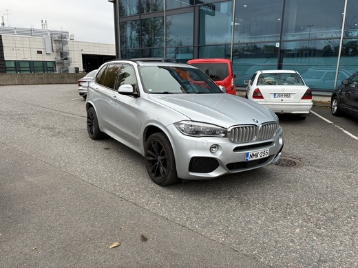 BMW X5 vaihtoauto