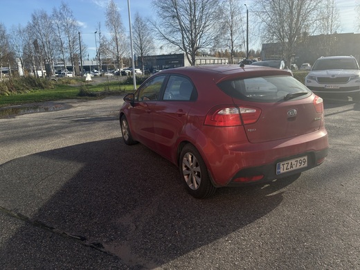Kia Rio vaihtoauto