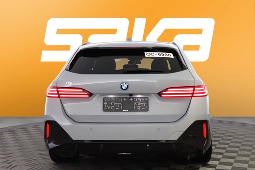 BMW i5 M60 vaihtoauto