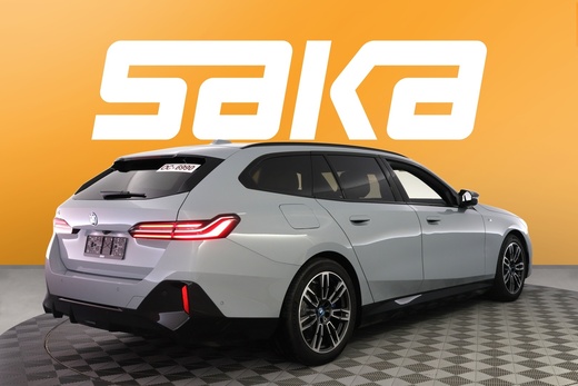 BMW i5 M60 vaihtoauto