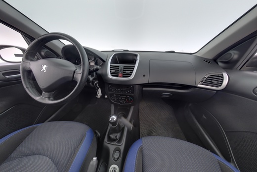 Peugeot 206 + vaihtoauto