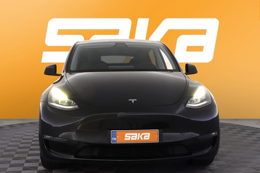 Tesla Model Y vaihtoauto