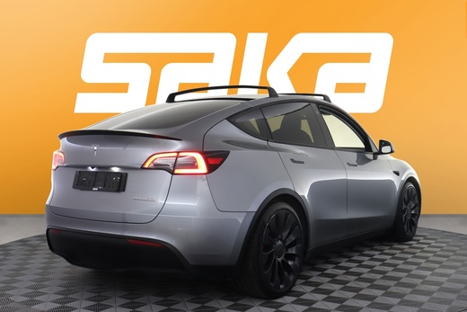 Tesla Model Y vaihtoauto