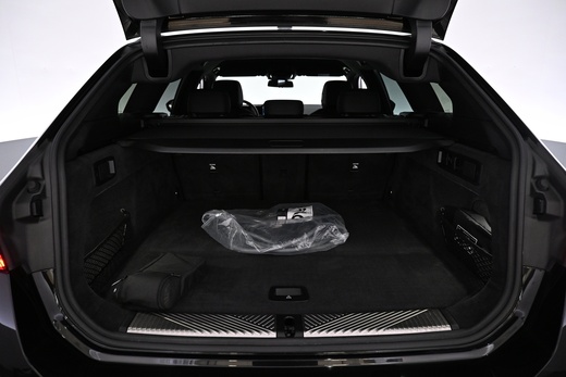 BMW i5 vaihtoauto