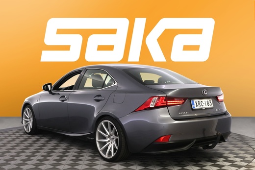 Lexus IS vaihtoauto
