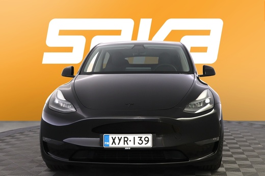 Tesla Model Y vaihtoauto