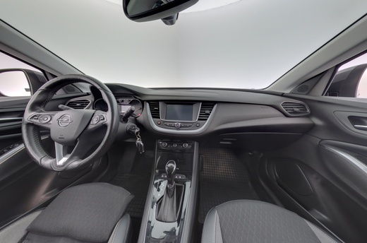 Opel Grandland X vaihtoauto