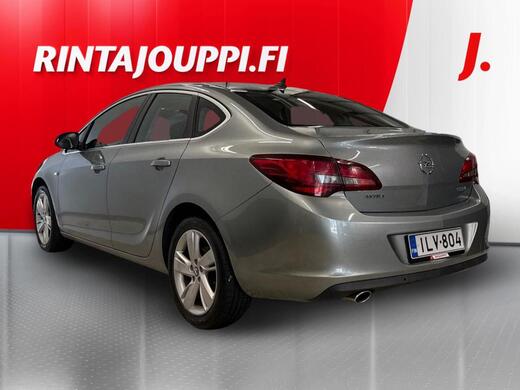 Opel Astra vaihtoauto