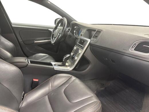 Volvo S60 Cross Country vaihtoauto