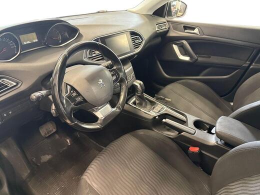 Peugeot 308 vaihtoauto