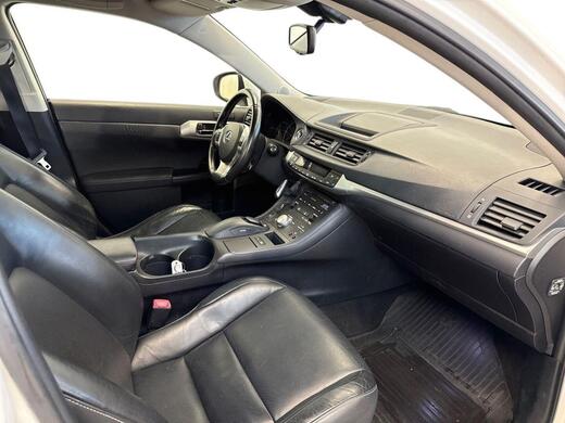 Lexus CT vaihtoauto